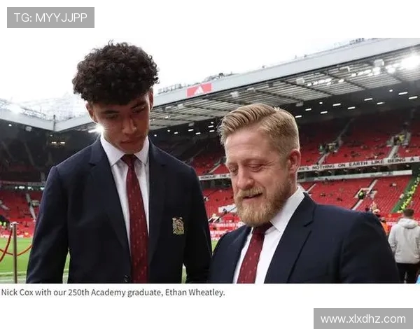 曼联续约三门希顿至 2026 年 罗马诺确认协议达成