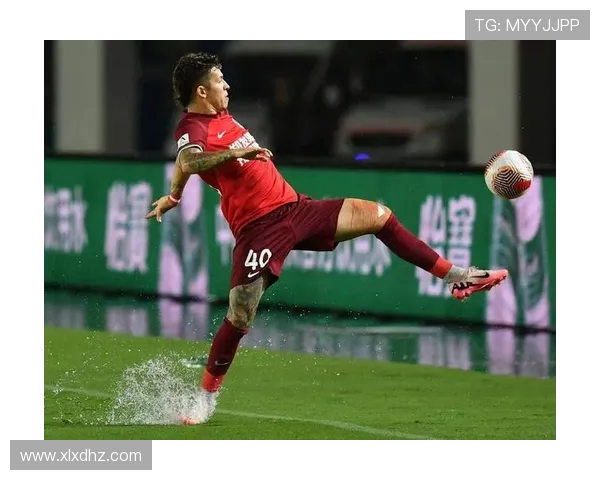 河南队赛前踩场砺兵 酒祖杜康助力冲击海港